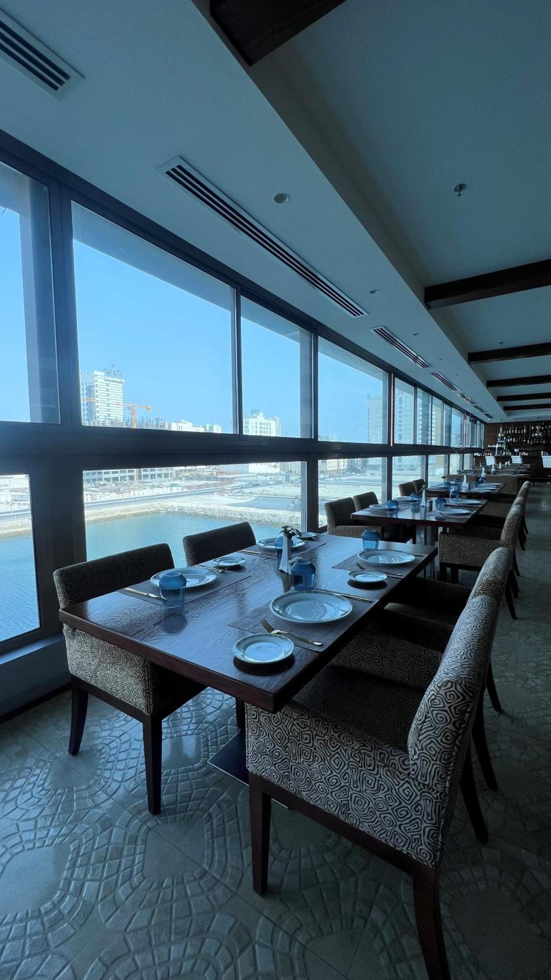 The Seven Hotel Manama Ngoại thất bức ảnh